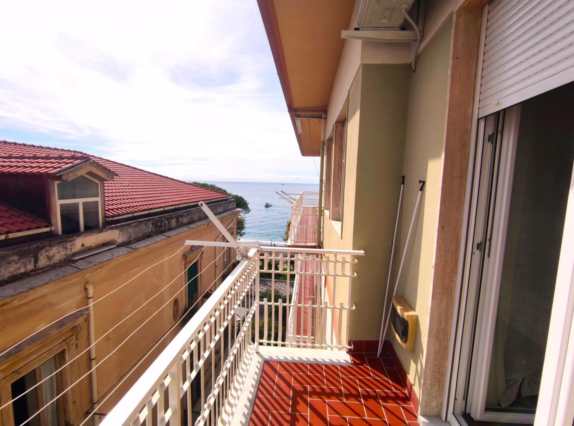 La Parigina - La Casa Al Mare A Maiori Apartment Bagian luar foto