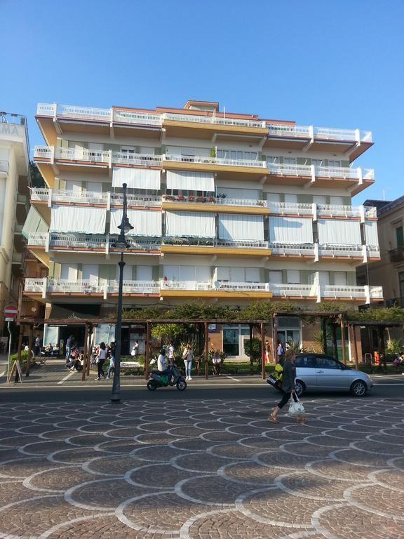 La Parigina - La Casa Al Mare A Maiori Apartment Bagian luar foto